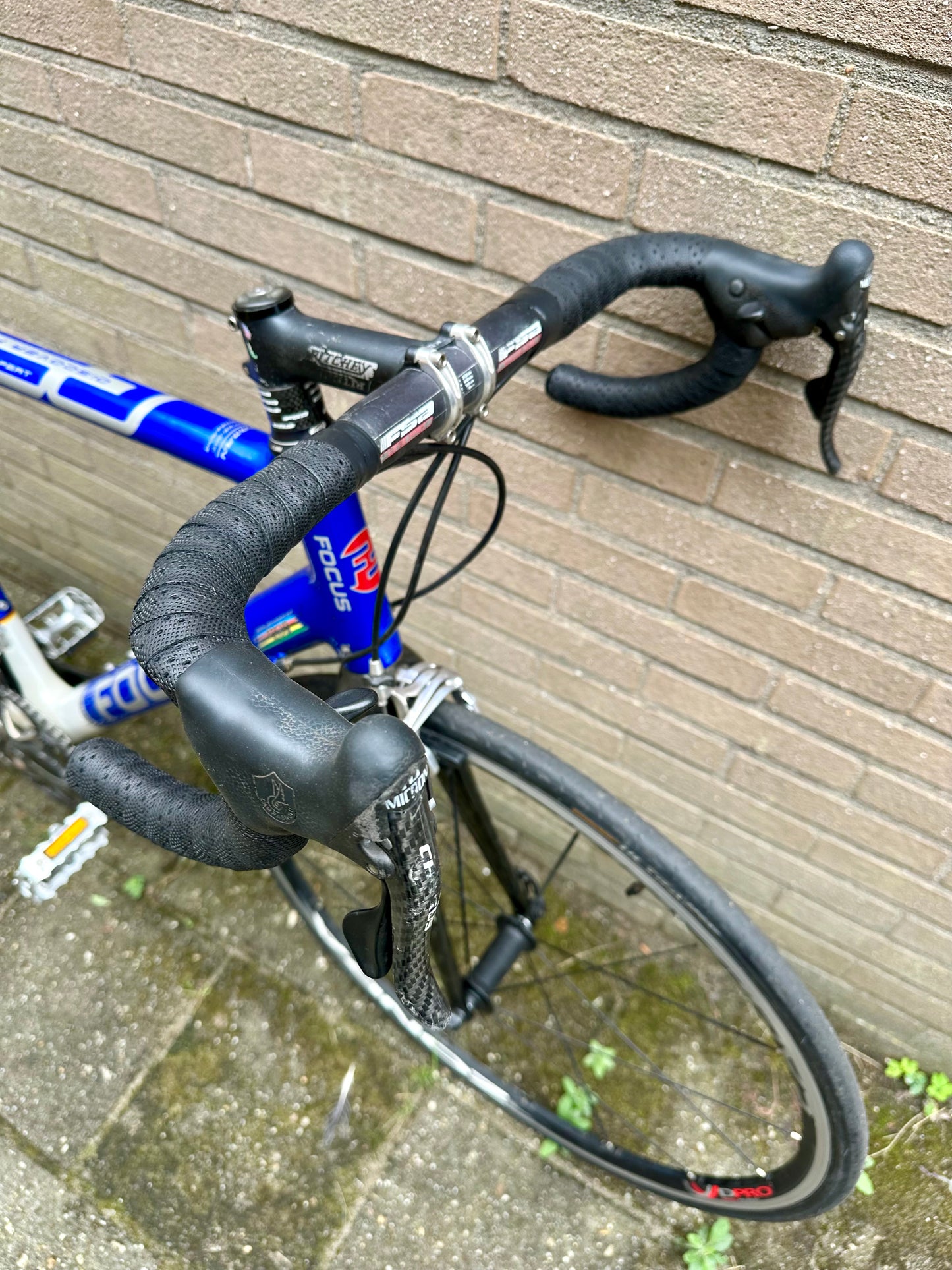 Focus Izalco Expert 58cm Campagnolo Chorus