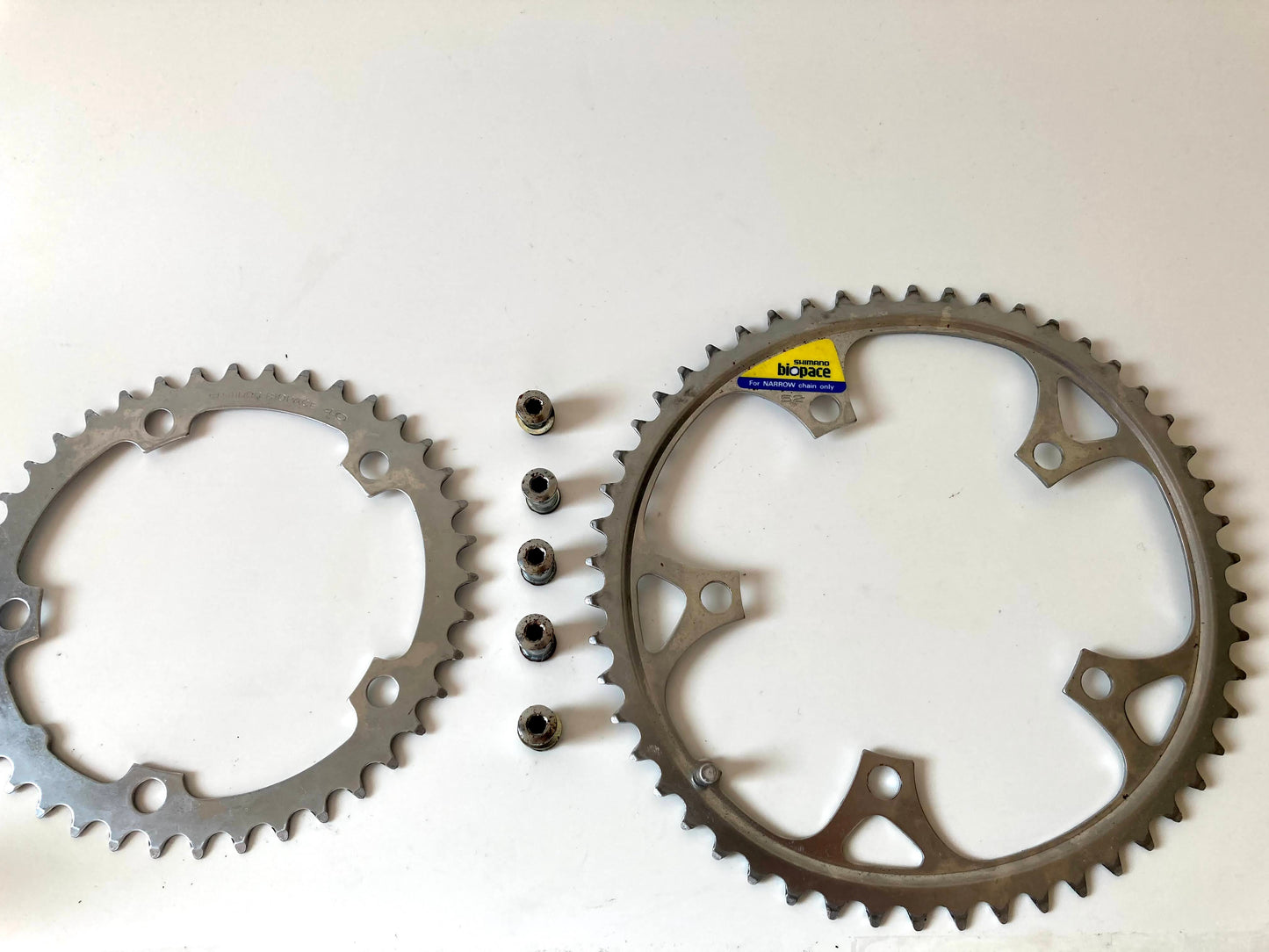 Shimano Biopace Double Chain Rings 52/48 with bolts