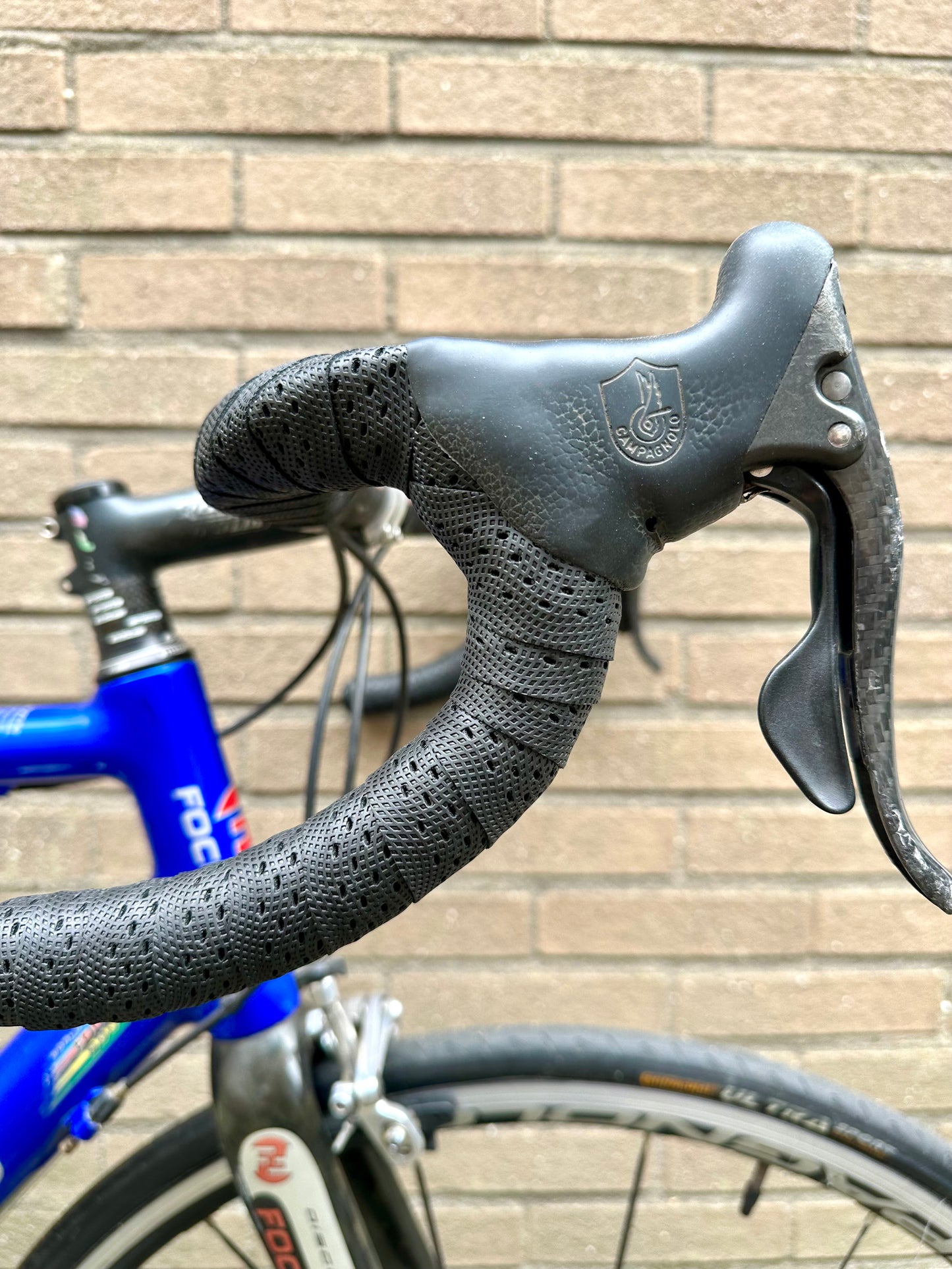 Focus Izalco Expert 58cm Campagnolo Chorus
