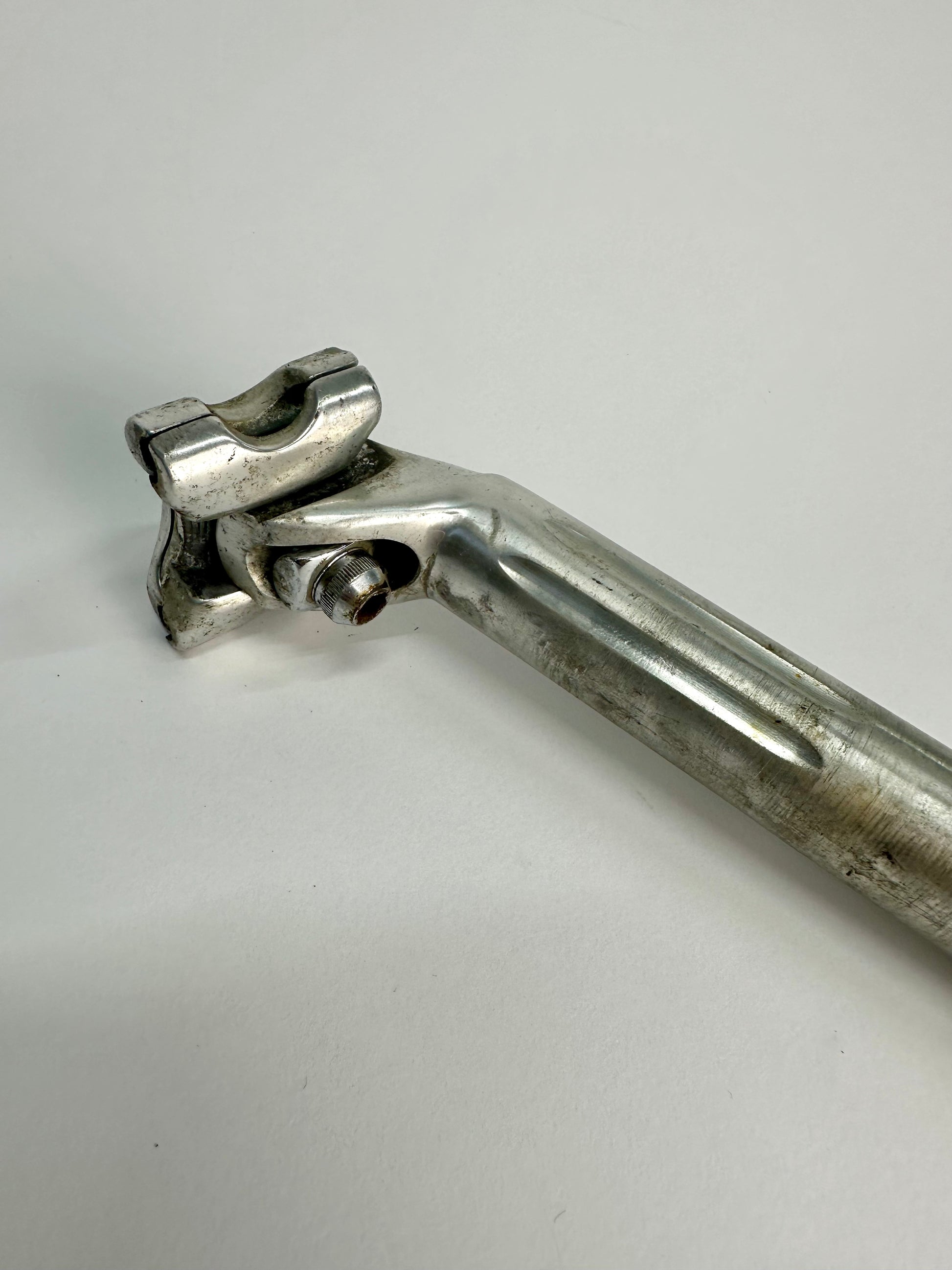 dura ace sattelstütze Shimano Dura Ace 26.8 seatpost – Retro Bike Rotterdam