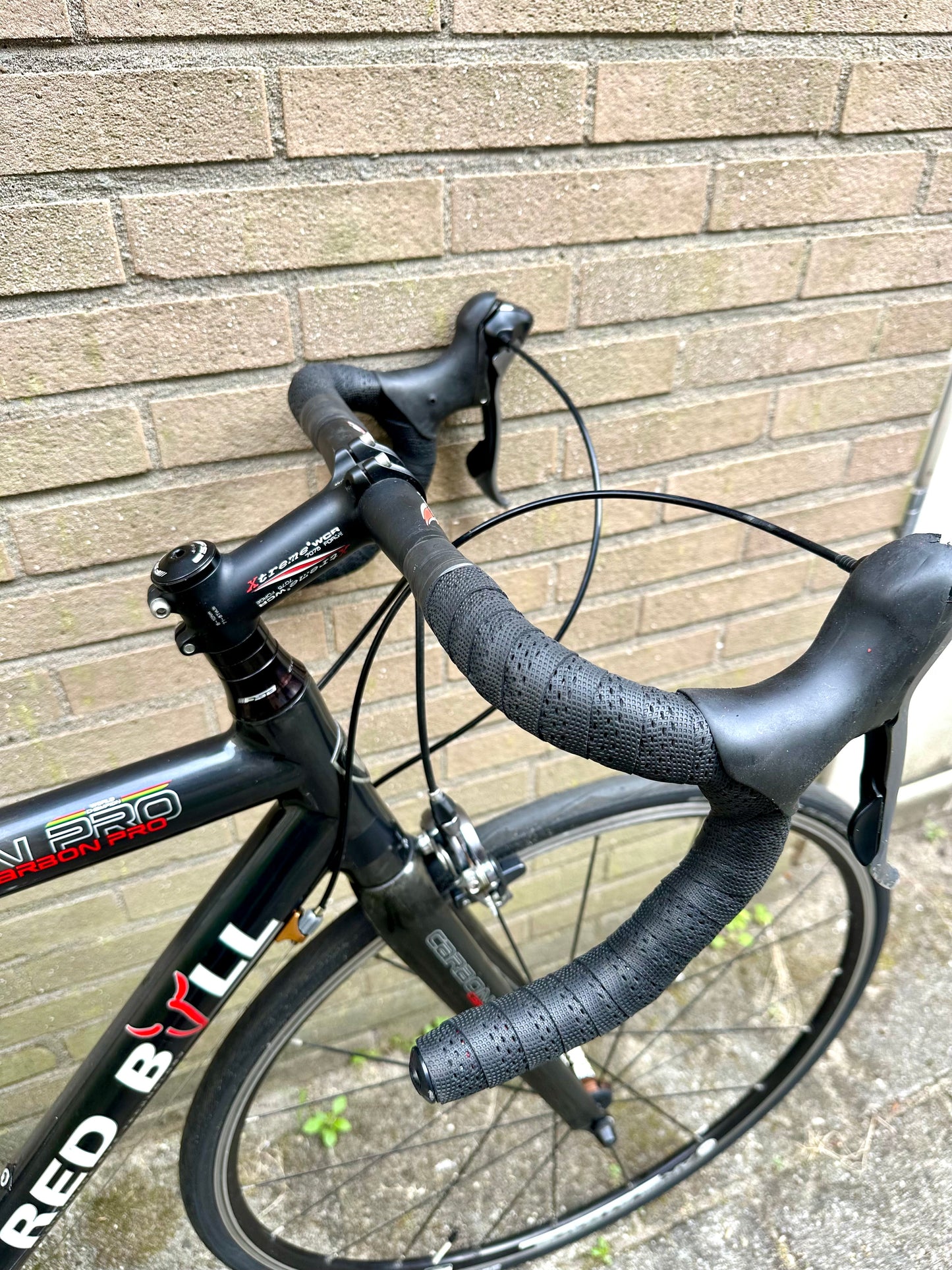 Red Bull (Rose) Carbon Pro 56cm Ultegra 10s