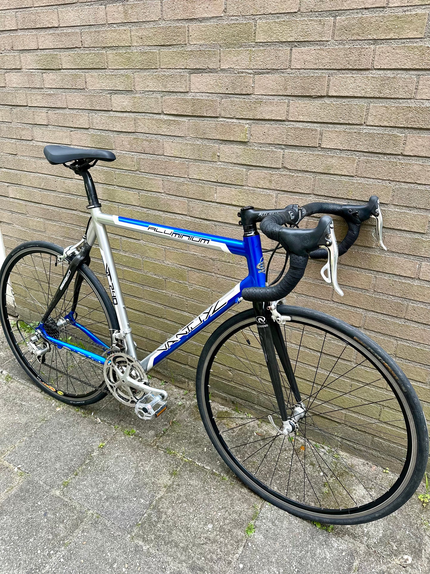 Van Tuyl 61cm