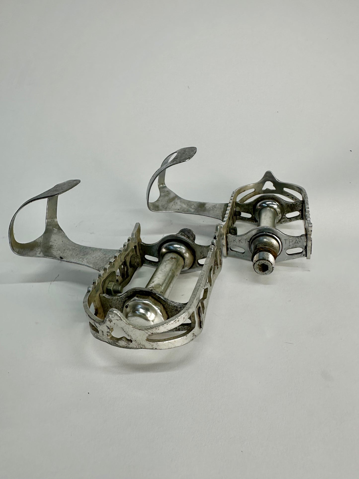 kyokuto pedals Kyokuto Top-Run pedals with half toe clips – Retro Bike Rotterdam