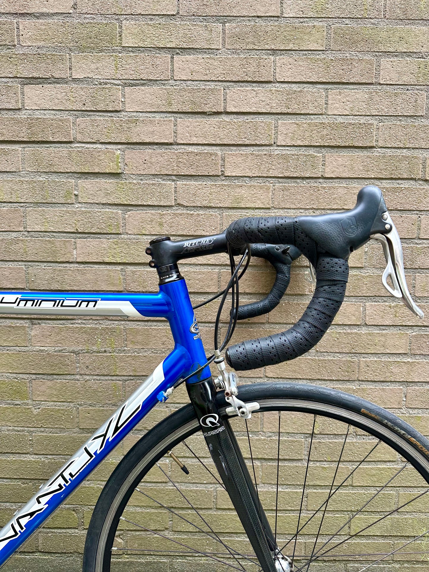 Van Tuyl 61cm