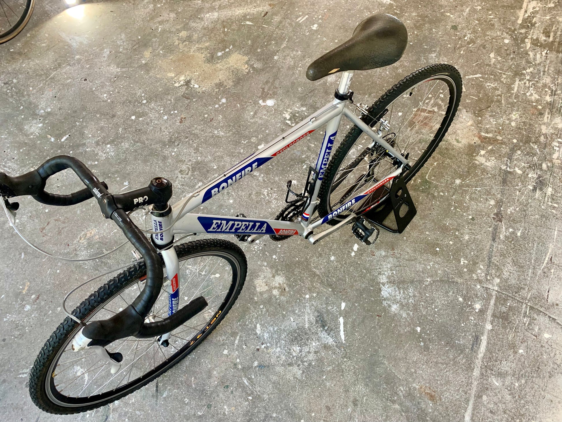 empella rennrad Empella Bonfire Gravel Bike 54cm* – Retro Bike Rotterdam