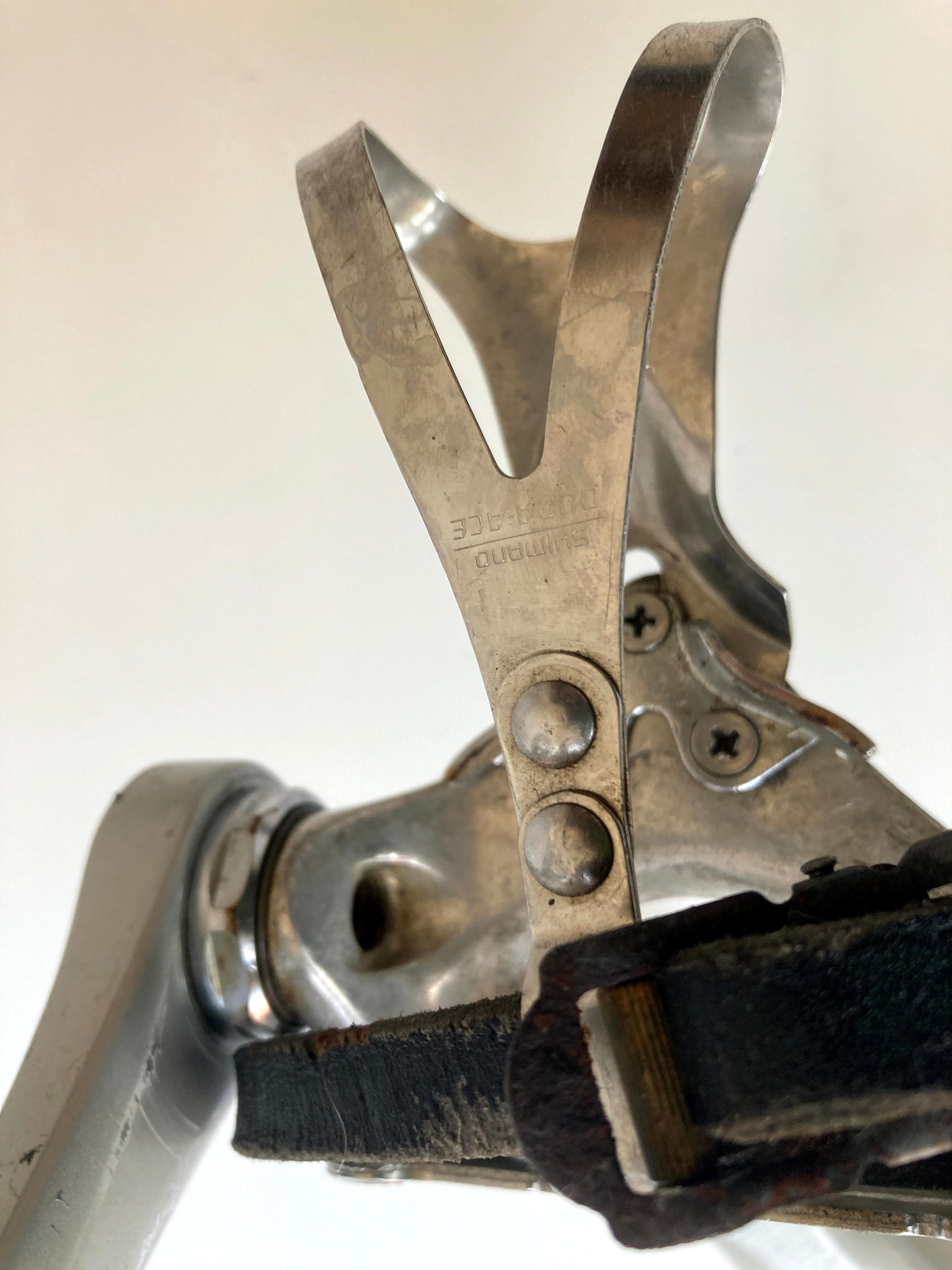 shimano 600 ax pedale Shimano 600 AX crank with Shimano 600 AX pedals Shimano FC-6300 €35 – Retro Bike Rotterdam