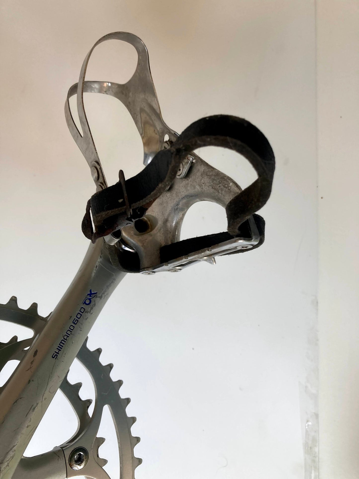 shimano 600 ax pedale Shimano 600 AX crank with Shimano 600 AX pedals Shimano FC-6300 €35 – Retro Bike Rotterdam