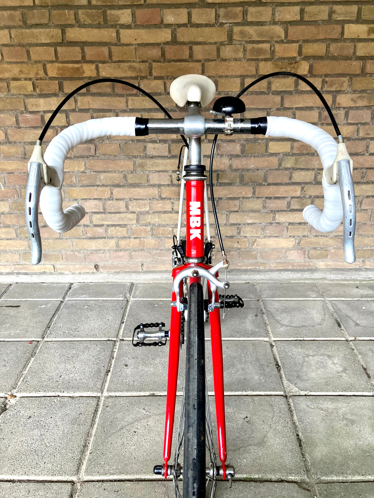PROTEGGI E PERSONALIZZA I Manubri Della Tua Bici Con Spine Terminali PROTEGGI E PERSONALIZZA I Manubri Della Tua Bici Con Spine Terminali