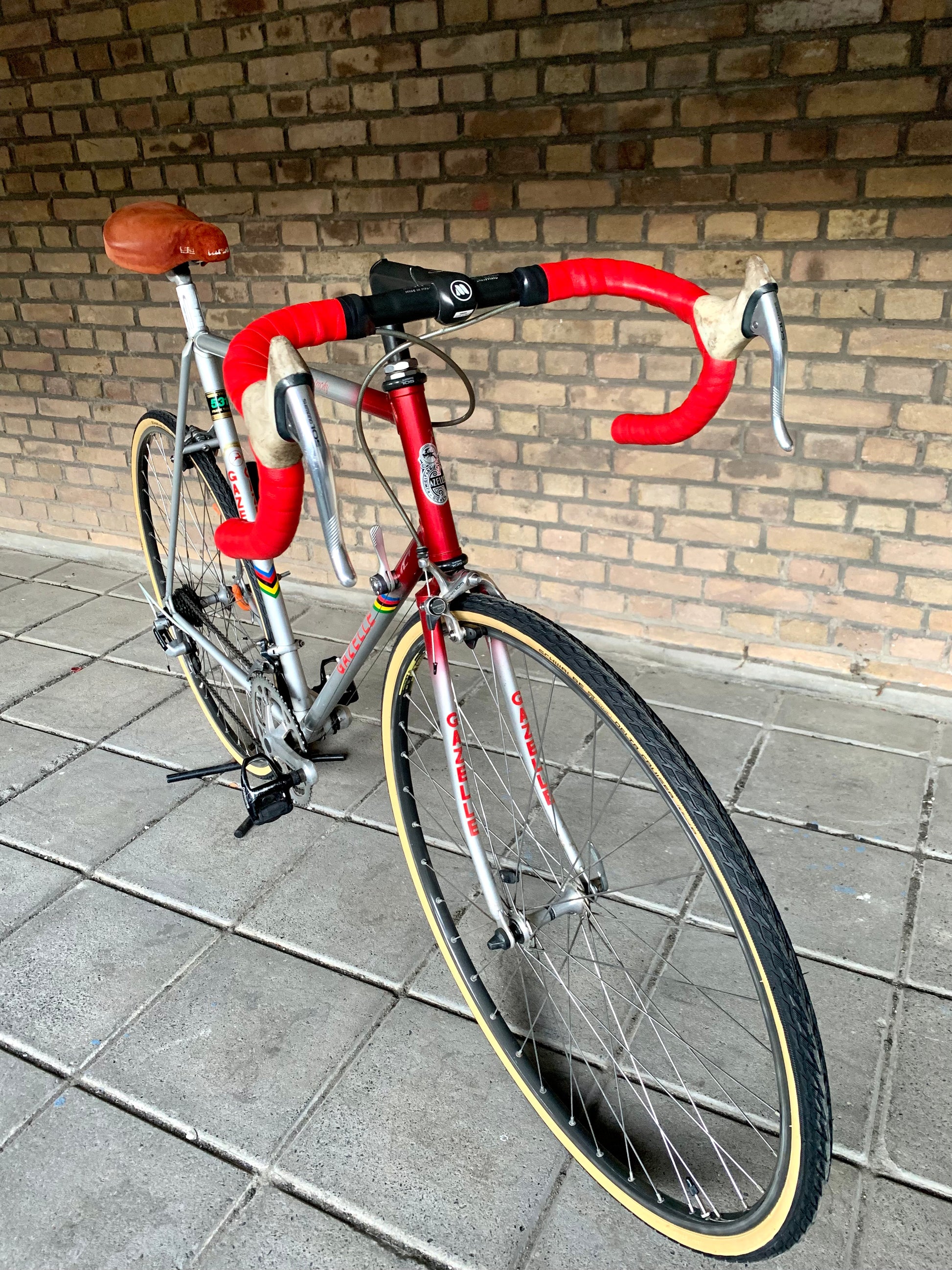 Gazelle Race Trophy 60 cm Shimano 105 – Retro Bike Rotterdam