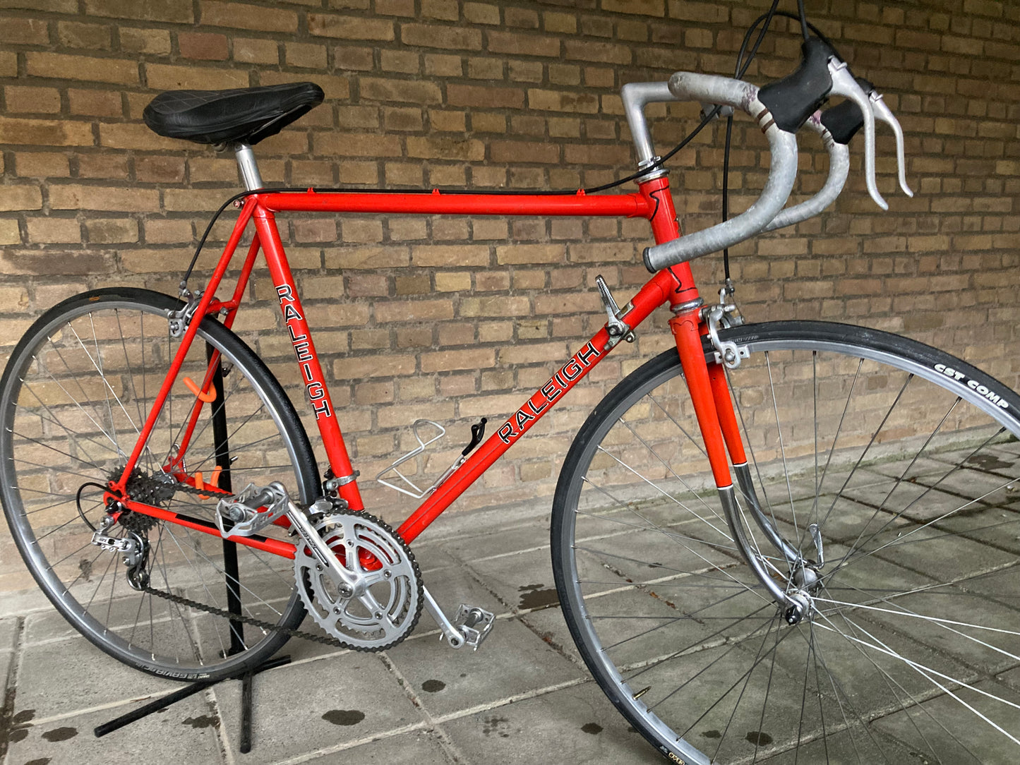 Raleigh 57cm