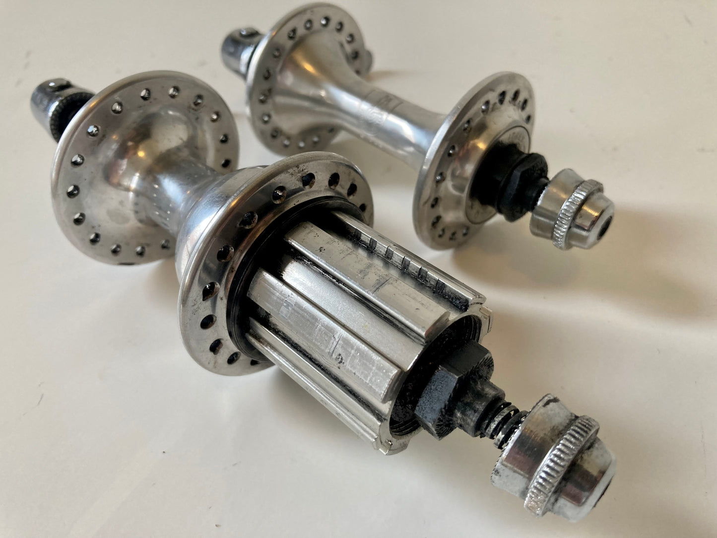 Campagnolo 36 hole Veloce 9,10,11 speed hubs