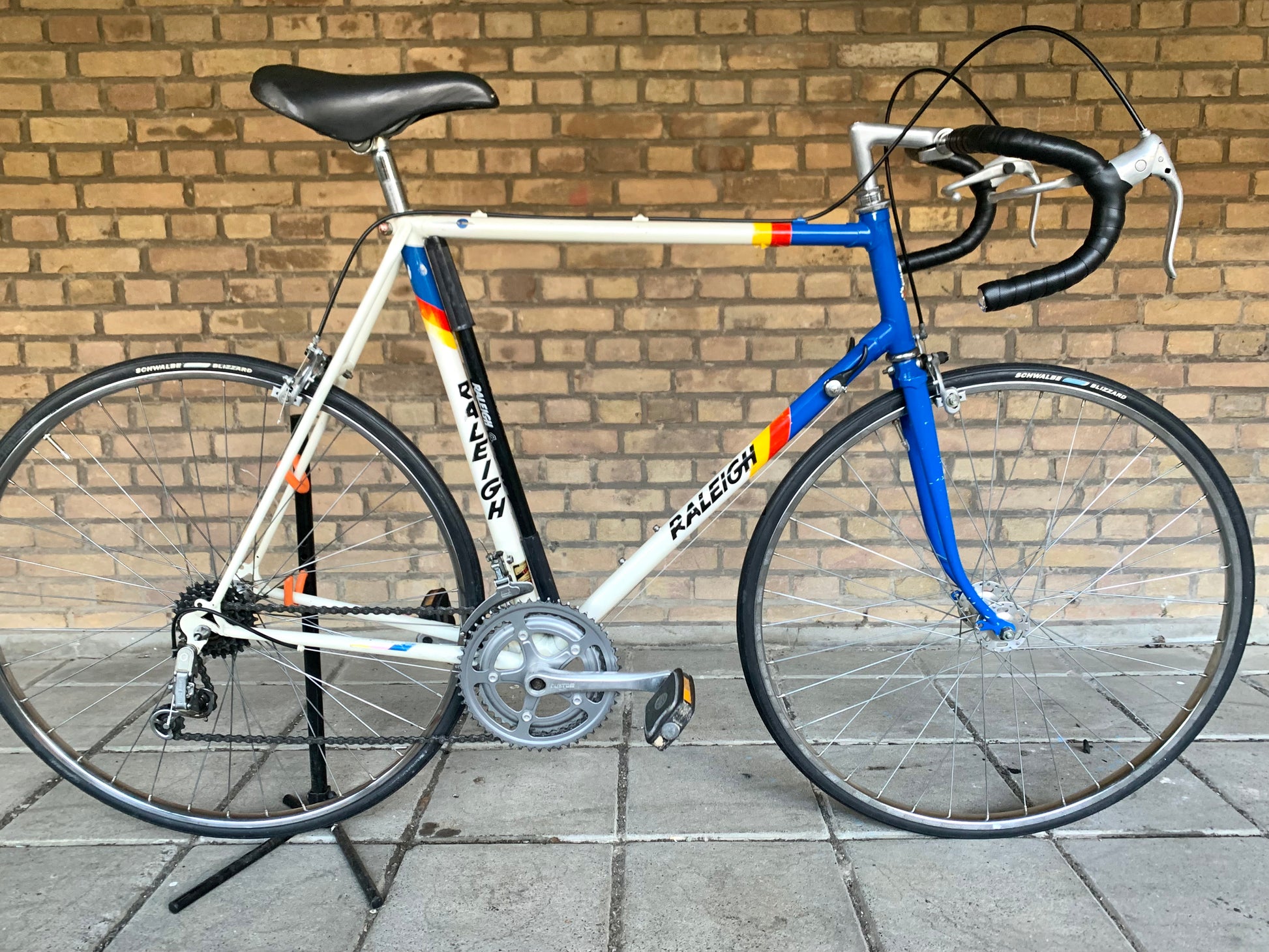 Restoring a vintage road bike to perfection Restoring a vintage road bike to perfection