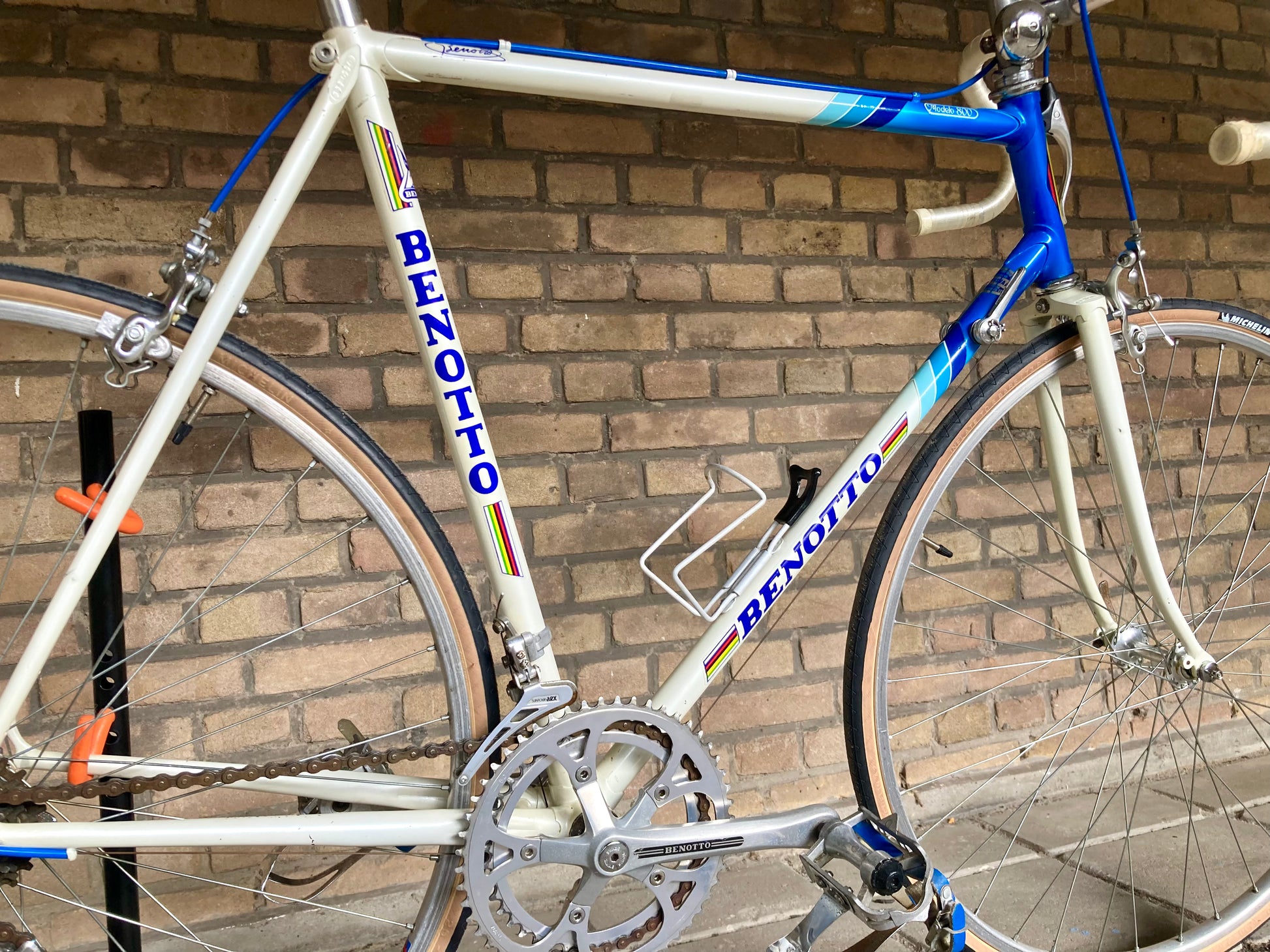 Benotto road bike sales