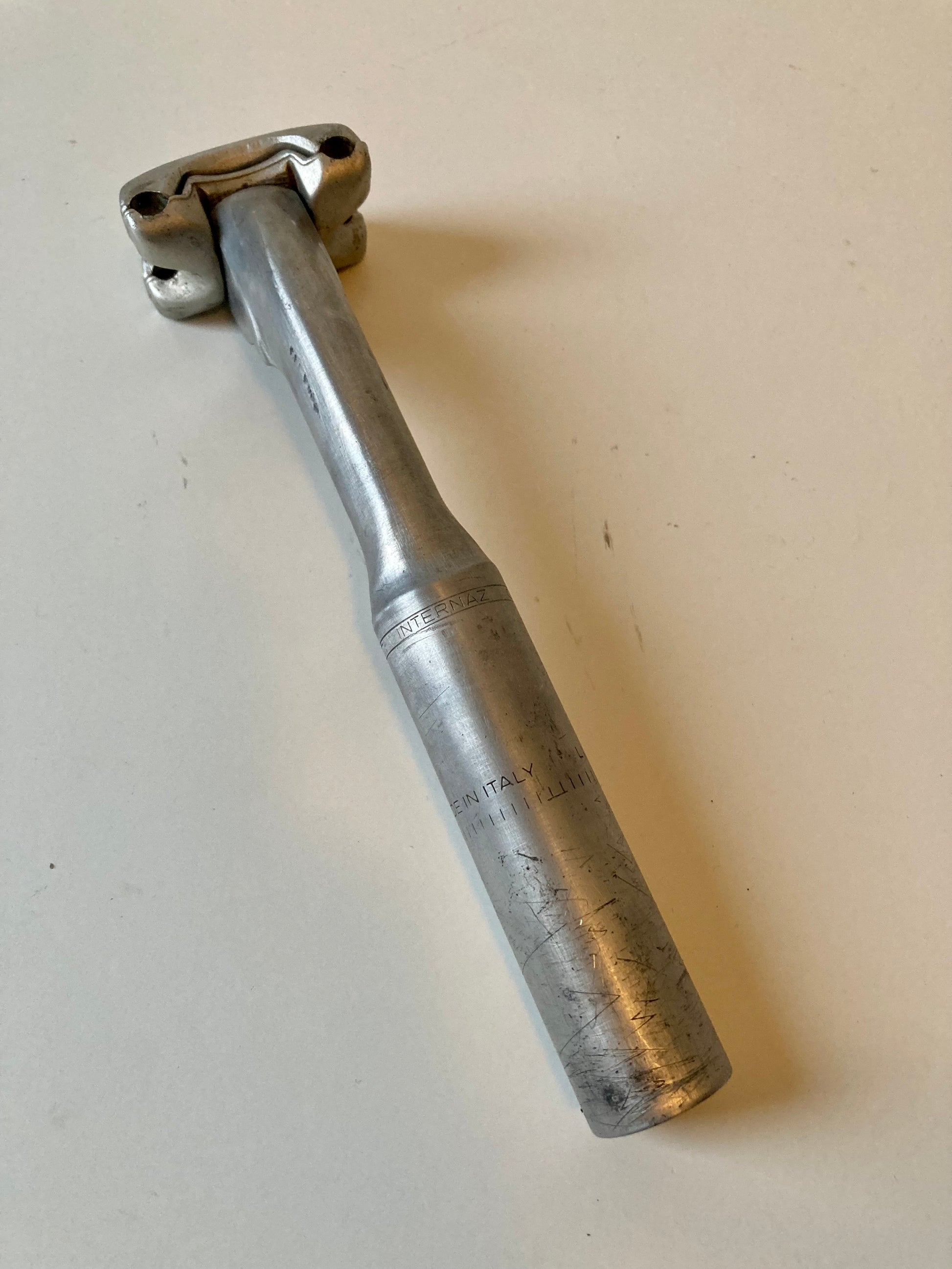 sattelstütze campagnolo Campagnolo Aero saddle post 27.2 zadelpen Sattelstütze €30 – Retro Bike Rotterdam