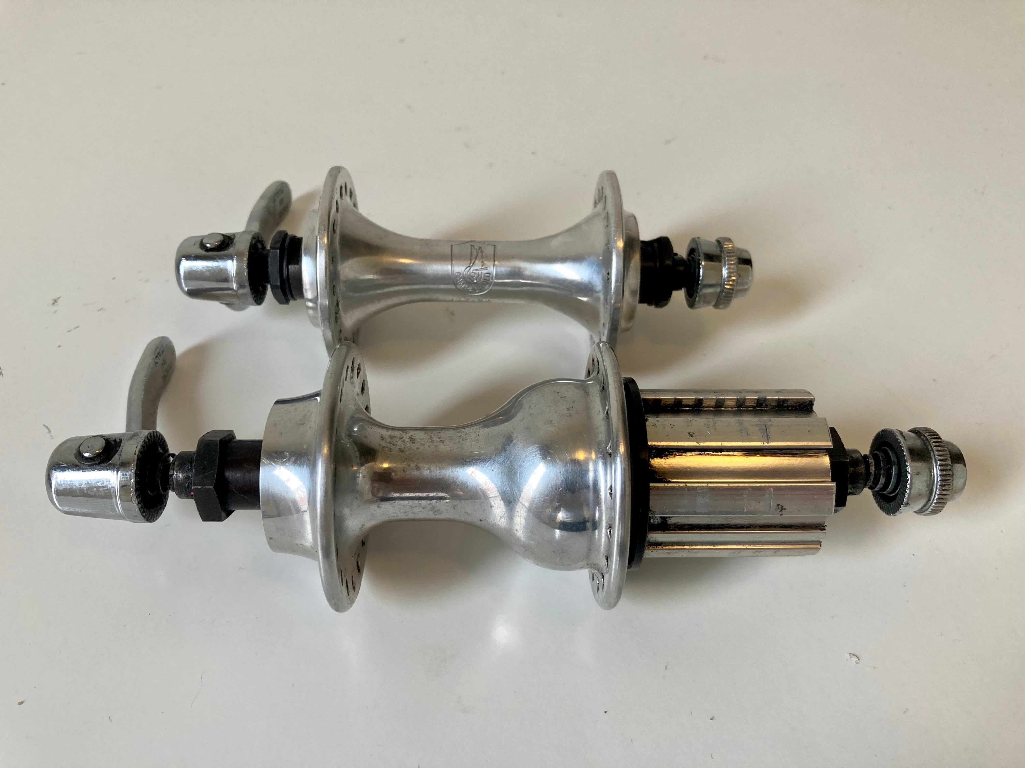 Campagnolo 36 hole Veloce 9,10,11 speed hubs – Retro Bike Rotterdam