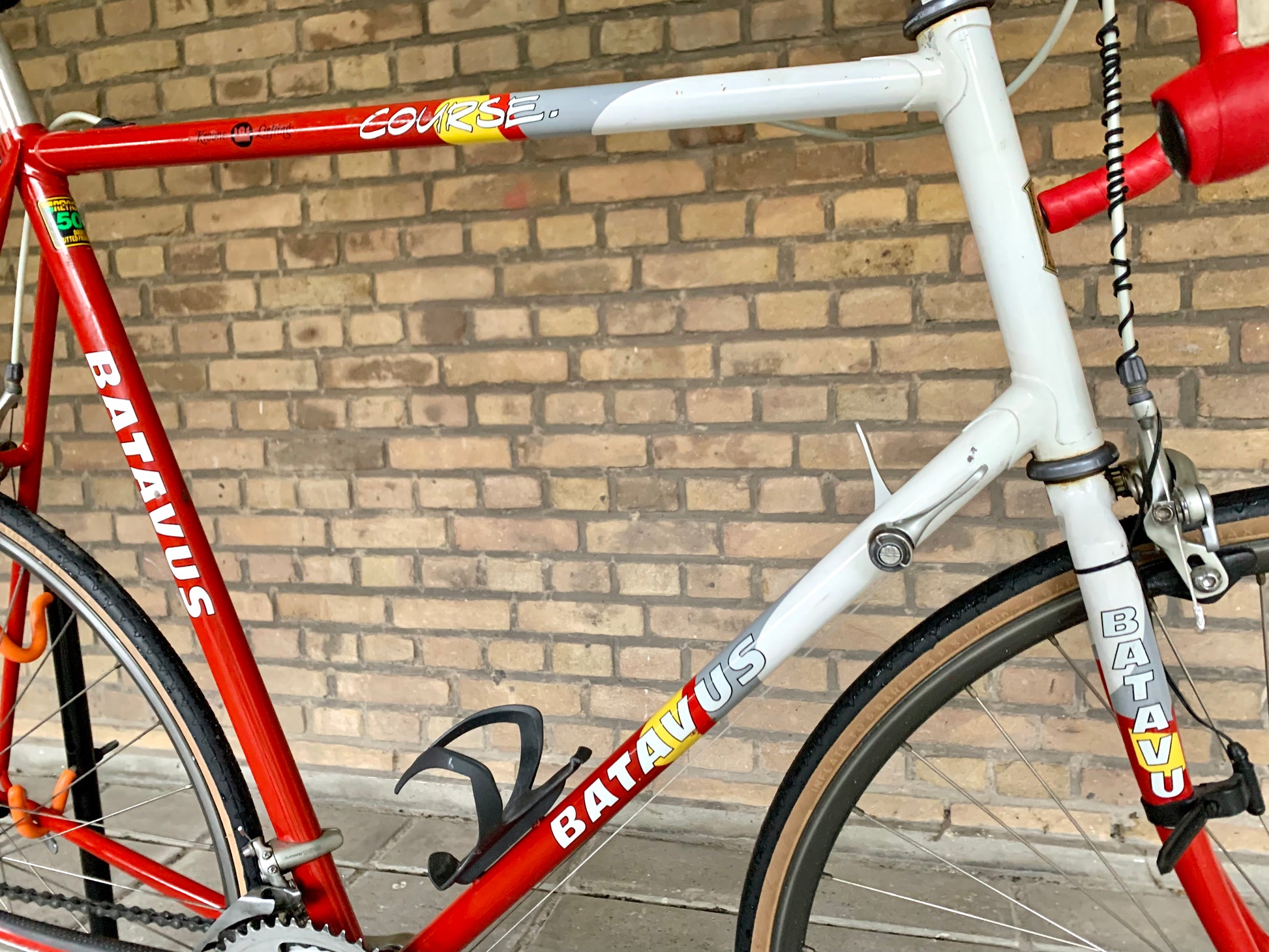 Vélo de voyage et randonnée Batavus Comanche cadre en acier taille M, 21 vitesses, révisé et prêt à rouler - Vélos Vélo de voyage et randonnée Batavus Comanche cadre en acier taille M, 21 vitesses, révisé et prêt à rouler - Vélos